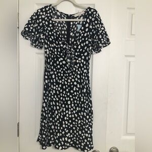 Loft petites black white polka dot tie front flutter sleeve‎ dress women’s SP